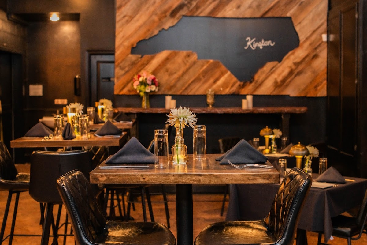 222 Chophouse Wine Bar And Lounge